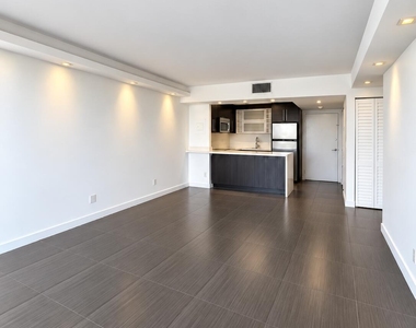 2020 Ne 135th Street - Photo Thumbnail 17