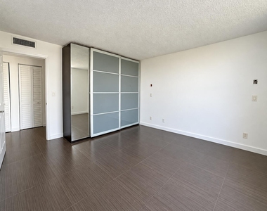 2020 Ne 135th Street - Photo Thumbnail 21