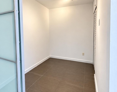 2020 Ne 135th Street - Photo Thumbnail 18