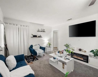 1704 Joyce Street - Photo Thumbnail 9