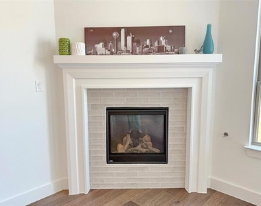 4513 Expedition Drive - Photo Thumbnail 14