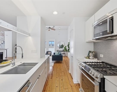 4214 Swiss Avenue - Photo Thumbnail 8