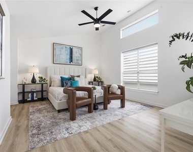4214 Swiss Avenue - Photo Thumbnail 11