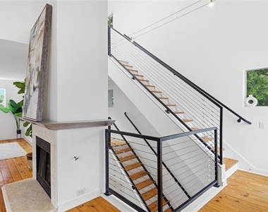 4214 Swiss Avenue - Photo Thumbnail 10