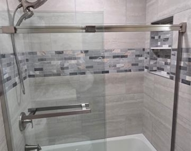 1014 Harbor Lakes Drive - Photo Thumbnail 8