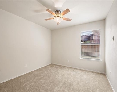 12113 Thicket Bend Drive - Photo Thumbnail 18