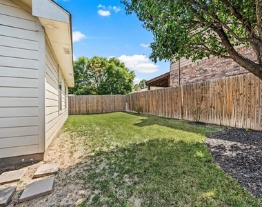 12113 Thicket Bend Drive - Photo Thumbnail 22
