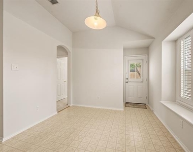 12113 Thicket Bend Drive - Photo Thumbnail 10