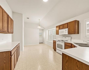 12113 Thicket Bend Drive - Photo Thumbnail 9