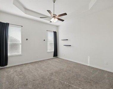 11112 Summer Rain Boulevard - Photo Thumbnail 21