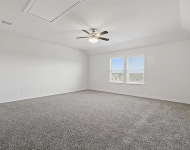 11112 Summer Rain Boulevard - Photo Thumbnail 27