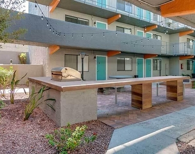 1930 E Camelback Road - Photo Thumbnail 16