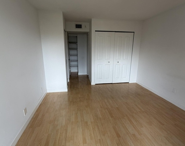 3590 Blue Lake Drive - Photo Thumbnail 3