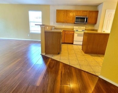 2717 Morningside Drive - Photo Thumbnail 19