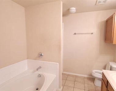 2717 Morningside Drive - Photo Thumbnail 16