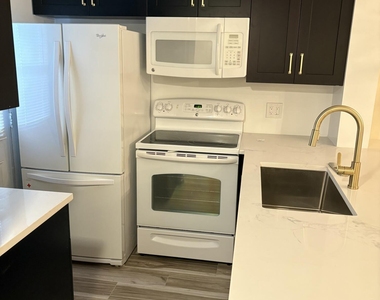 5701 Nw 2nd Avenue - Photo Thumbnail 2