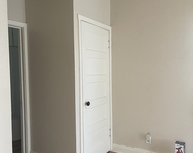 412a Arizona Street - Photo Thumbnail 5