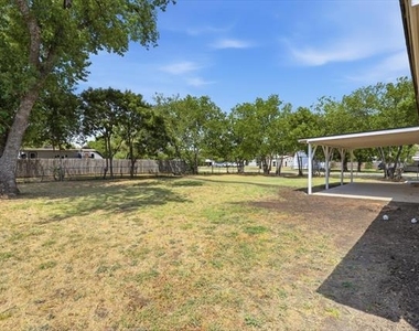 302 W 4th Street - Photo Thumbnail 27
