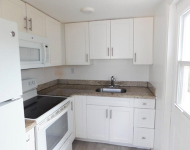 825 Ne 6th Street - Photo Thumbnail 2