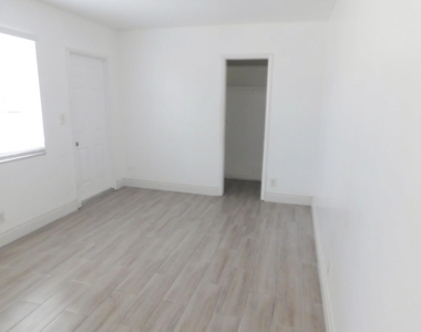825 Ne 6th Street - Photo Thumbnail 10