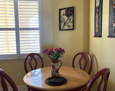14 Harbour Isle Drive W - Photo Thumbnail 3