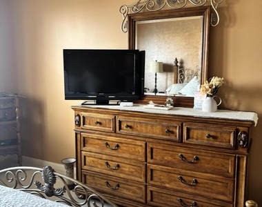14 Harbour Isle Drive W - Photo Thumbnail 22