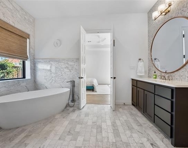 7108 Calypso Lane - Photo Thumbnail 17