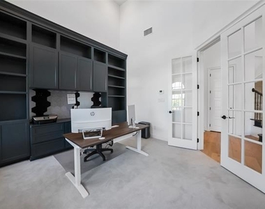 7108 Calypso Lane - Photo Thumbnail 5