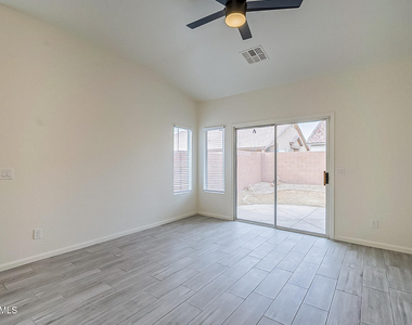 6610 E University Drive - Photo Thumbnail 6