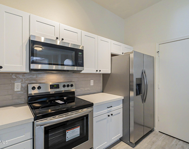 6610 E University Drive - Photo Thumbnail 9