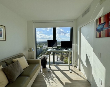 121 Ne 34th Street - Photo Thumbnail 17