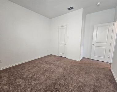 1216 Smoketree Lane - Photo Thumbnail 14
