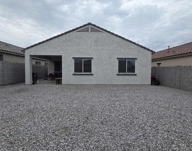 5074 S 251st Drive - Photo Thumbnail 28