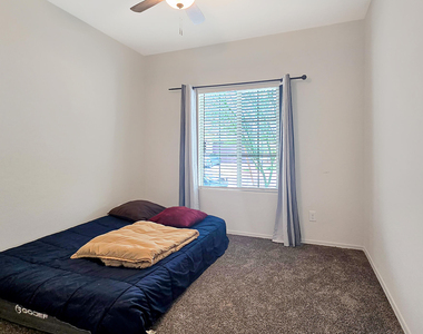 5074 S 251st Drive - Photo Thumbnail 5