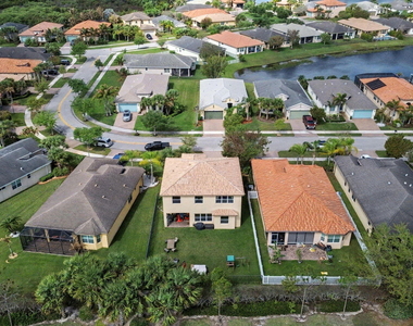 11316 Sw Barton Way - Photo Thumbnail 2