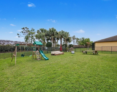 11316 Sw Barton Way - Photo Thumbnail 5