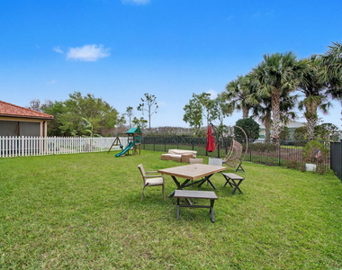11316 Sw Barton Way - Photo Thumbnail 6
