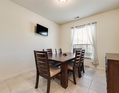 6325 Verdon Gorge Drive - Photo Thumbnail 10