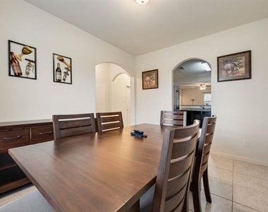 6325 Verdon Gorge Drive - Photo Thumbnail 12