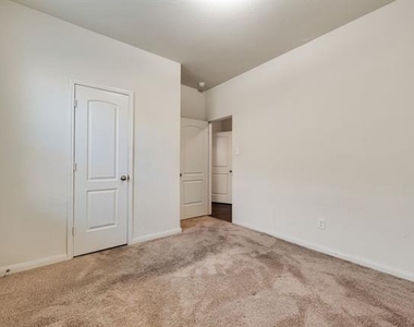 6325 Verdon Gorge Drive - Photo Thumbnail 23