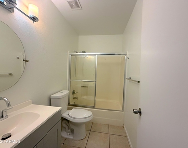 522 E 9th Avenue - Photo Thumbnail 7