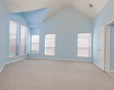 5636 Country View Lane - Photo Thumbnail 18