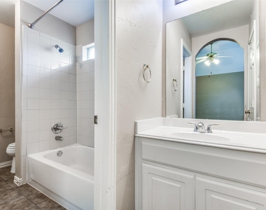 5636 Country View Lane - Photo Thumbnail 27