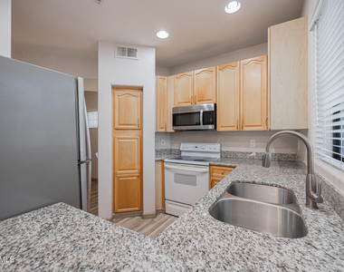 4200 N 82nd Street - Photo Thumbnail 9