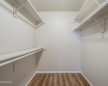 1630 E Baseline Road - Photo Thumbnail 6