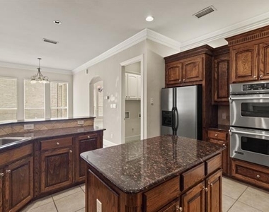 3240 Forestbrook Drive - Photo Thumbnail 17