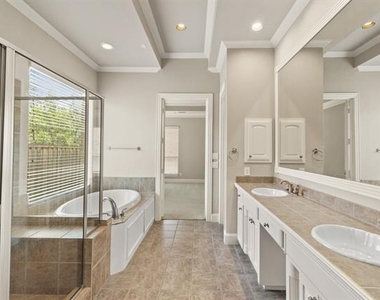 3240 Forestbrook Drive - Photo Thumbnail 10