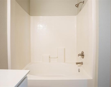 10500 Aransas Drive - Photo Thumbnail 13