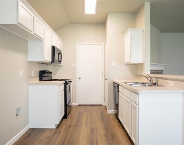 10500 Aransas Drive - Photo Thumbnail 23