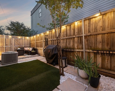 2715 Kimsey Drive - Photo Thumbnail 14